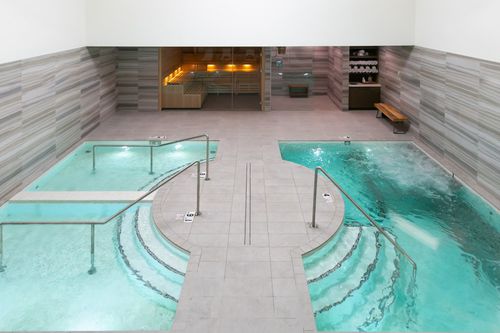 Spa de embutir - Tilestone Pools one piece tiled pools - outros formatos / de vários lugares / em mosaico