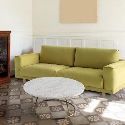 Mesa de centro contemporânea - VITA - Casual Home & Contract - em mármore / com base metálica / redonda
