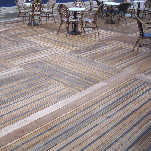 Tábua de deck em madeira - Woodscape. - ranhurada / da linha comercial / sustentável