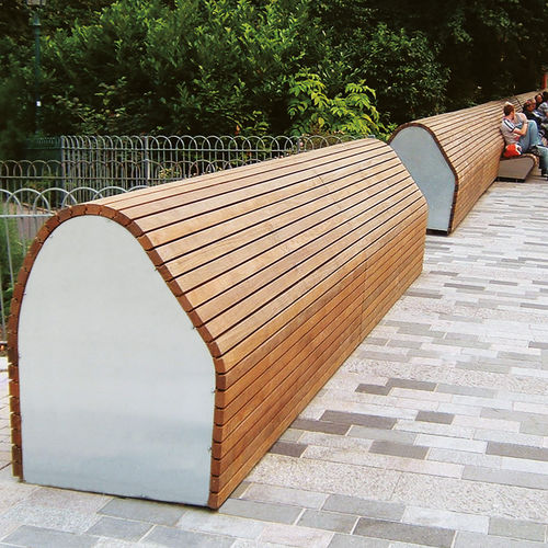 Banco para espaço público contemporâneo - PAVILION PERCH - Woodscape. - em madeira / em aço galvanizado / em aço inoxidável