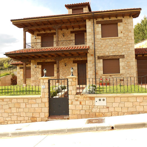 Revestimento de parede em arenito - MASONRY - Areniscas Sierra de la Demanda S.L. - para fachada / de jardim / com acabamento natural
