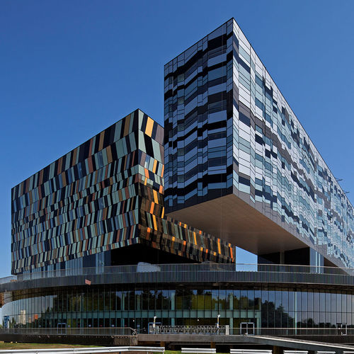 Revestimento de fachada em painéis - SCHOOL OF MANAGEMENT, SKOLKOVO - ALUCOBOND - em alumínio / em compósito / de encaixe