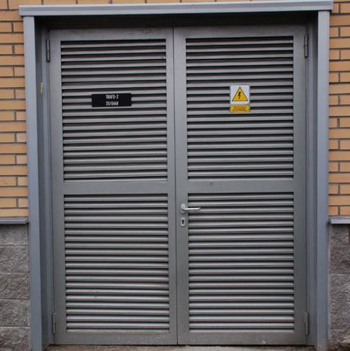 Porta de serviço - Gutkowski - em alumínio / de abrir / sem vidros
