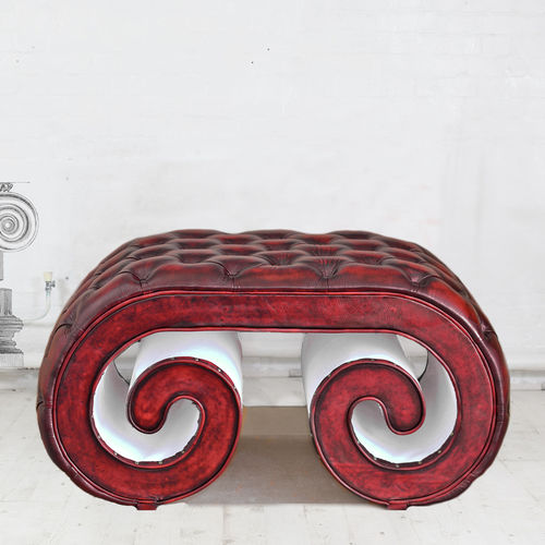 Otomana Chesterfield - IONIC-OUT - Harleq - em couro / sob medida / personalizável