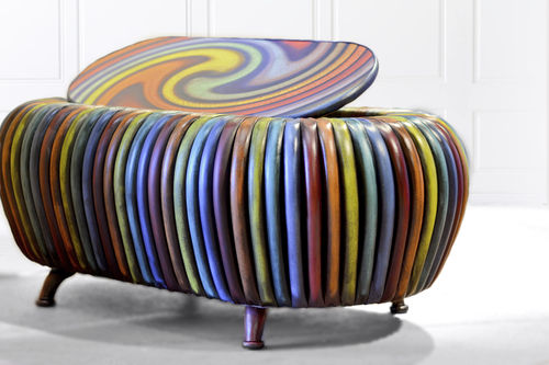 Mesa de centro de design original - TWIST - Harleq - em madeira tingida / em couro / com base em madeira