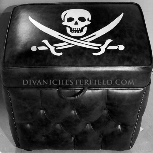 Puff Chesterfield - EXCLUSIVE - Harleq - em couro / quadrado / outros formatos