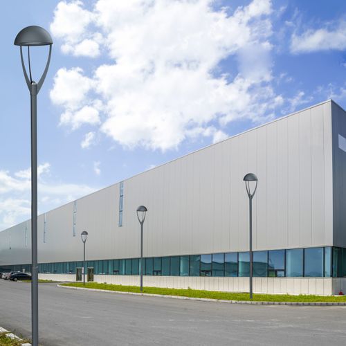 Poste de iluminação pública - IAERO - BSI LIGHTING TECHNOLOGIES INC. - contemporâneo / em alumínio fundido / em aço inoxidável