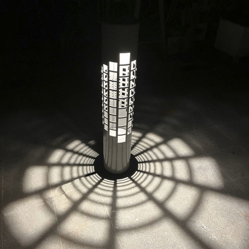 Poste balizador de iluminação de jardim - ILIA DECOR - BSI LIGHTING TECHNOLOGIES INC. - contemporâneo / em aço inoxidável / com difusor em vidro temperado
