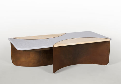 Mesa contemporânea - CRESCENT - KIN & COMPANY - em mármore / com base em aço / retangular