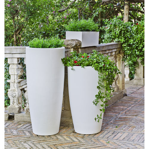 Vaso de jardim em polietileno - BAMBU 70 - NEWGARDEN - cônico / em altura / da linha residencial
