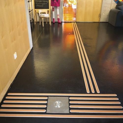 Linha-guia tátil - PD3 - OLEJÁR spol. s r.o. - em aço inoxidável / em concreto