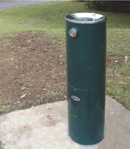 Bebedouro para cães - SU600 - Urban Fountains and Furniture - para ambiente externo / metálico / para espaço público