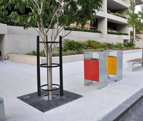 Grelha arvoreira quadrada - URBAN FF - Urban Fountains and Furniture - retangular / metálica