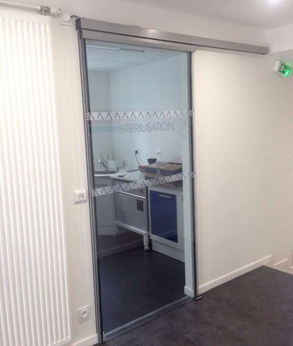 Sistema deslizante em alumínio - AUTOMATIC - Premium Sliding Doors - para porta / para porta de vidro / para porta de madeira