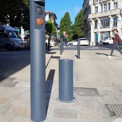 Bollard de controle de acesso - CITIFIX 661 - BORNES ESCAMOTABLES ET SYSTEMES - BES - para impedir estacionamento / de proteção / em aço