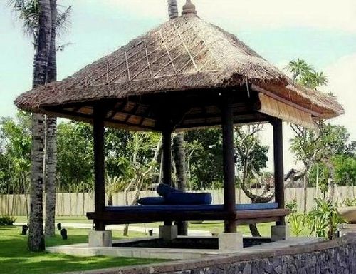 Gazebo em teca - ALANG - Beach Concept - em merbau / com cobertura de colmo / com estrutura em madeira