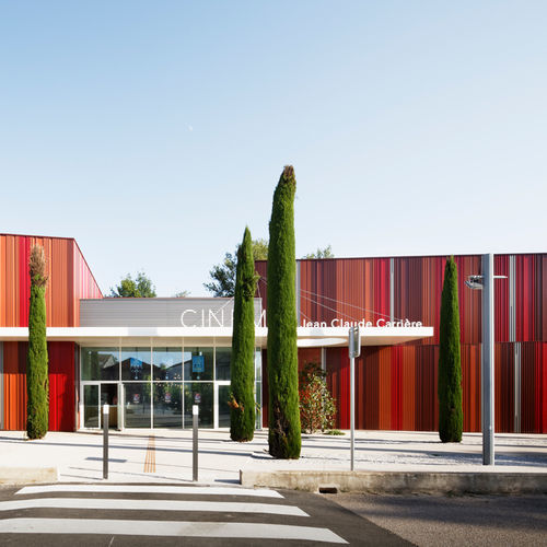 Revestimento de fachada em folhas - CRENEO - ArcelorMittal Building Solutions - em aço / com perfil de alumínio / vertical
