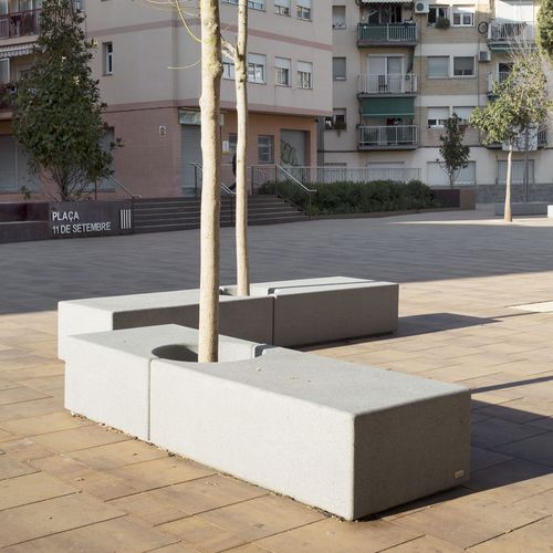 Banco para espaço público contemporâneo - ROSAL STONES - em pedra / com floreira integrada