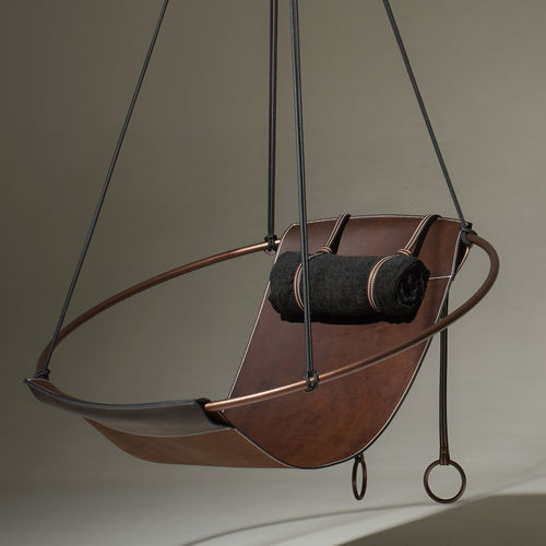 Cadeira suspensa contemporânea - THICK LEATHER - Studio Stirling - para ambiente interno / em couro / em corda