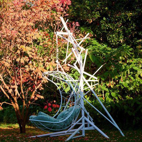 Poltrona com almofadas - PICK UP STICKS - Studio Stirling - contemporânea / em tecido / em aço
