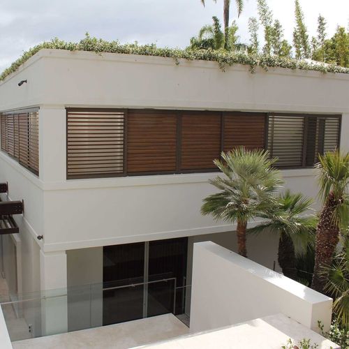 Brise em madeira plástica - LB09119 - Innowood - para fachada / para janela / para telhado