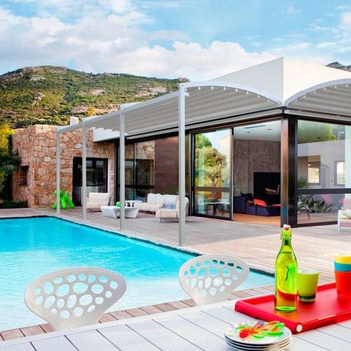 Pérgola apoiada em parede - PERGODOM CLASSIC - Toscana Global - suspensa / em alumínio / com cobertura retrátil