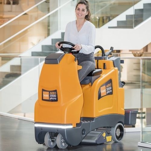 Aspirador da linha comercial - AERO 3500µicro - TASKI - centralizado / de pó e água / com bateria recarregável