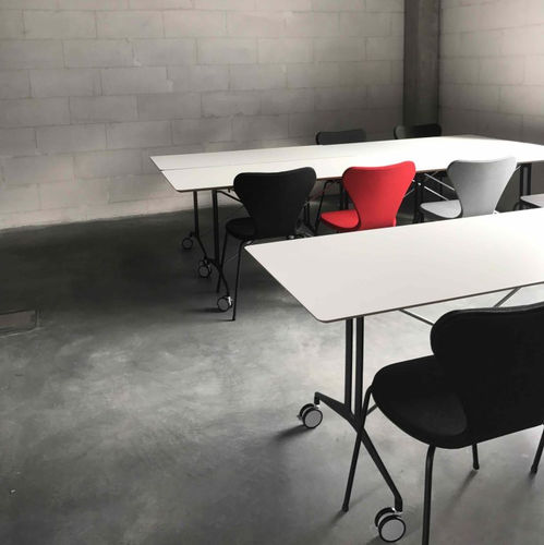 Mesa de reunião contemporânea - QUICK - JULCAR - em madeira / em laminado melamínico / com base metálica