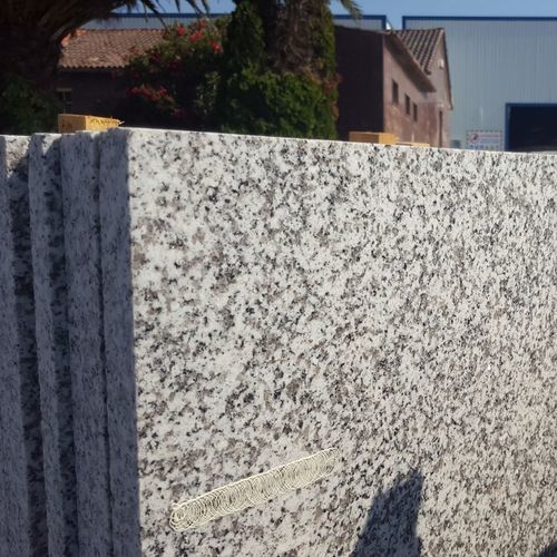 Placa de pedra em granito - ATLANTIC PEARL  - Eurobandas S.A. - para piso / para ambiente interno / para fachada