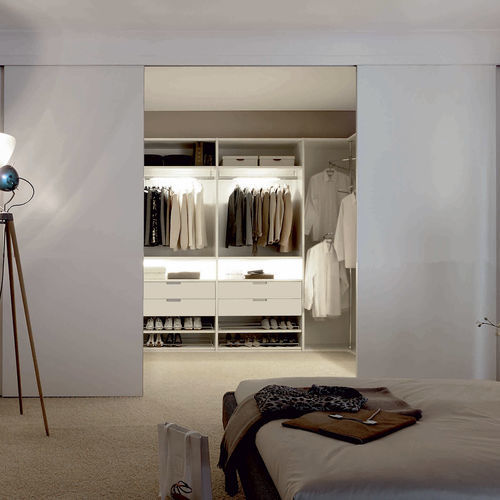 Porta para closet interna - UNO - AN Collection GmbH - em vidro / em laminado melamínico / de correr