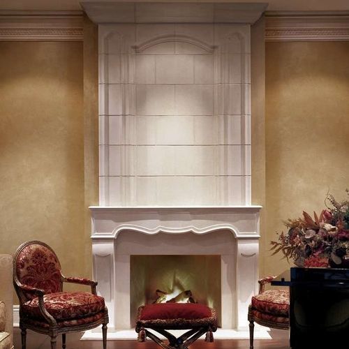 Decoração de pano de chaminé contemporânea - FRENCH PROVINCIAL – OVERMANTEL - Tartaruga Design Inc - em pedra / branca