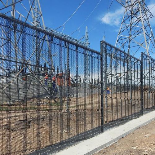 Cerca de tela metálica - SECURIFOR 3D R - Betafence International - industrial / em liga metálica / contemporânea