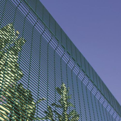 Cerca de tela soldada - SECURIFOR 3D - Betafence International - industrial / em liga metálica / contemporânea