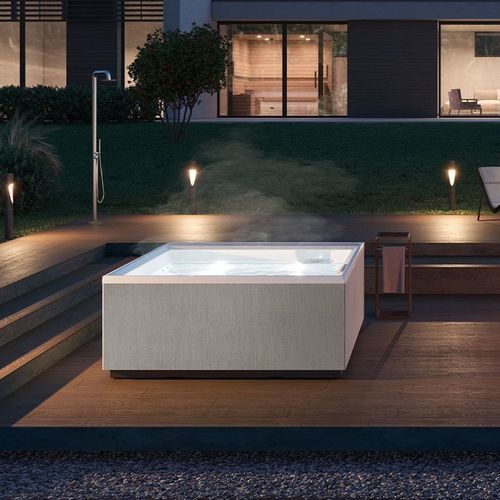 Spa acima do piso - DIVINA - NOVELLINI - quadrado / retangular / de 3 lugares