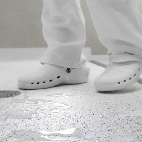 Revestimento de piso vinílico - TARASAFE ULTRA H2O - Gerflor - Contract Sport & Contract Flooring - para ambiente interno / para piscina / para área úmida