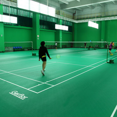 Piso esportivo para ambiente interno - TARAFLEX® BADMINTON 4.5  - Gerflor - Contract Sport & Contract Flooring - vinílico / para sala multiesportiva / 100% reciclável