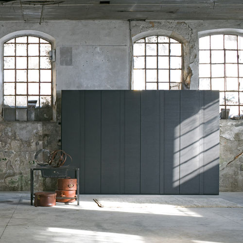 Guarda-roupa contemporâneo - FLAP - Tisettanta - em couro / em madeira / em vidro