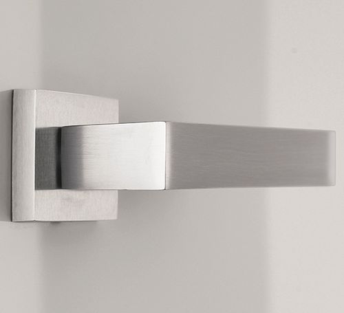 Maçaneta para porta - CASSIOPEA  - ECLISSE - metálica / contemporânea / da linha residencial