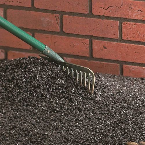 Revestimento de piso em asfalto - MACADAM - Tarmac Building Products - para o setor terciário / texturizado / efeito de concreto
