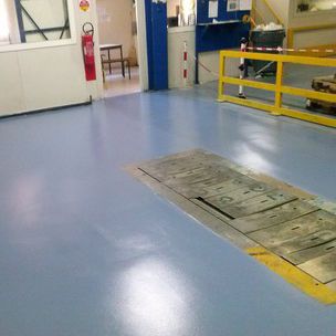 Revestimento de piso de resina - NEOTHANE® - TLM SYSTEMS - em poliuretano / para o setor terciário / em rolo