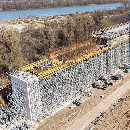 Fôrma modular - ČORTANOVCI VIADUCT - PERI S.A.S. - em compensado / metálica / para laje
