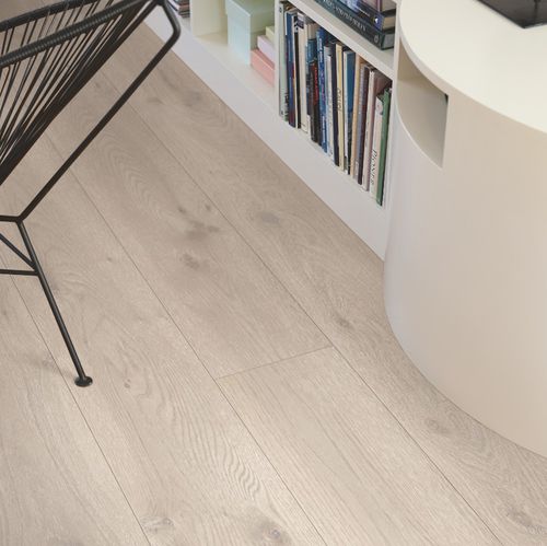 Piso laminado em HDF - L0223-01753 - PERGO - flutuante macheado / efeito de madeira / da linha comercial