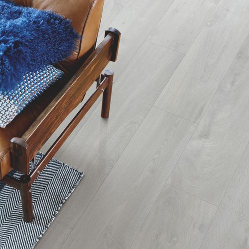 Piso laminado em HDF - L0231-03367 - PERGO - flutuante macheado / efeito de madeira / da linha comercial