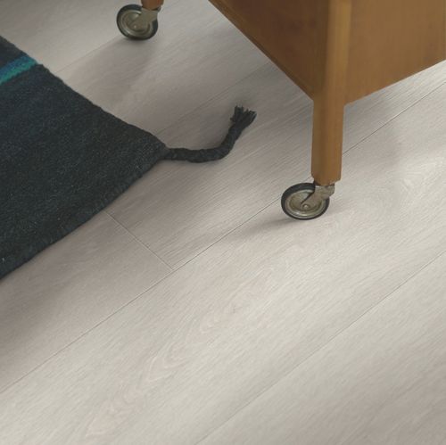 Piso laminado em HDF - L0234-03568 - PERGO - flutuante macheado / efeito de madeira / da linha comercial