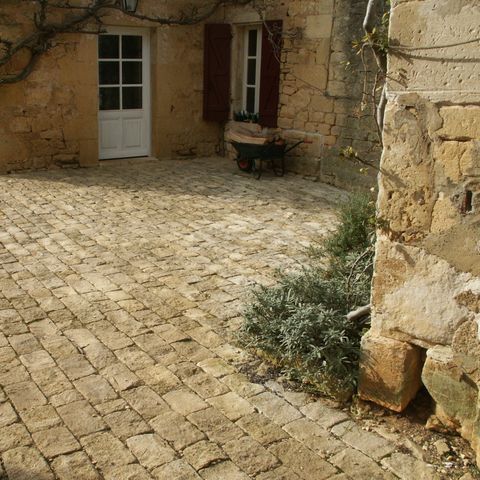 Bloco de pavimentação em pedra natural - ÉCLATÉS MARTELÉS - AUBEROCHE  - OCCITANIE PIERRES - para ambiente externo / para pátio / de jardim