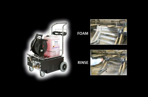 Máquina de limpeza para higienização de banheiros - IdroFoamRinse FOOD 400 - Santoemma