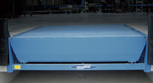 Nivelador de doca hidráulico - NOVODOCK L 330I - Novoferm - com lábio basculante