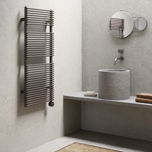 Aquecedor de toalhas contemporâneo - COLIBRÌ - Caleido srl - elétrico / a água quente / 501 W–750 W