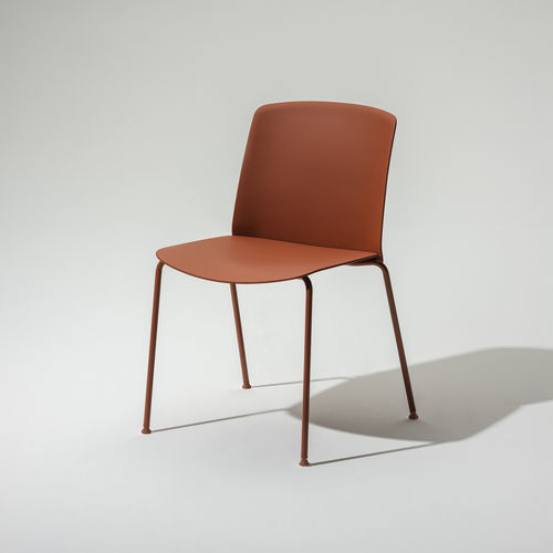 Cadeira contemporânea - MIXU - Arper - para ambiente interno / em tecido / em couro
