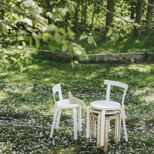 Cadeira contemporânea - 68 - Artek - para ambiente interno / para ambiente externo / em couro